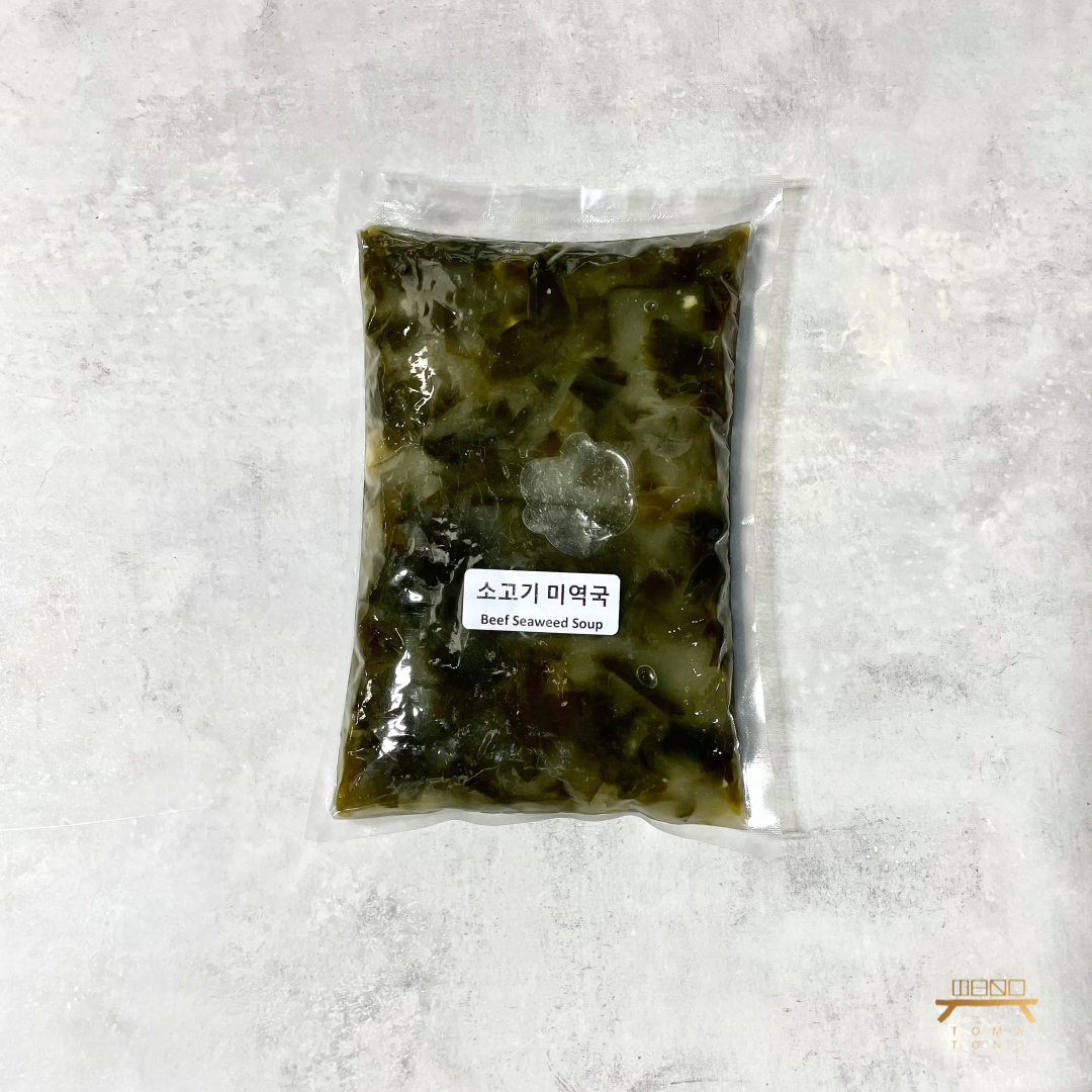 소고기 미역국 (완조리) Beef Seaweed Soup (Cooked)