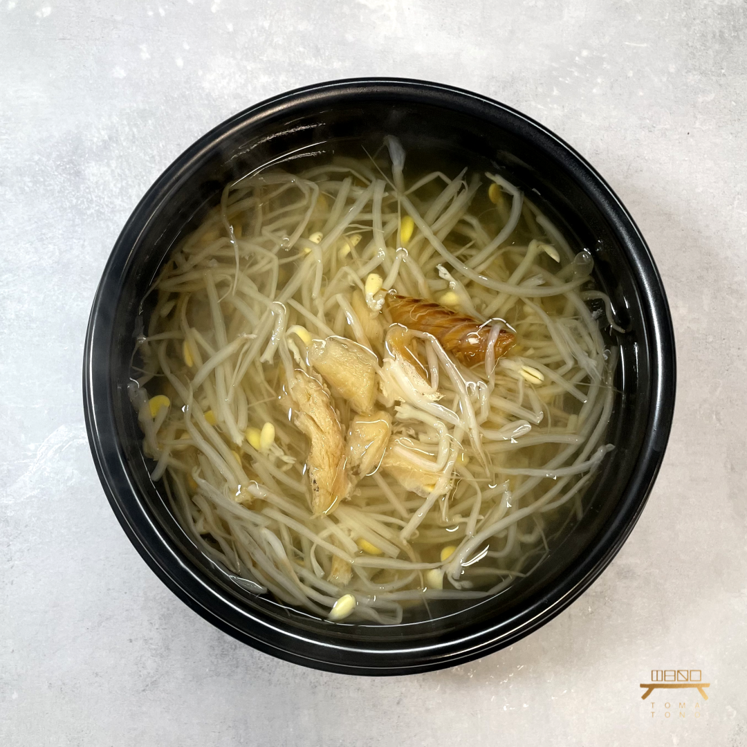 황태 콩나물국(완조리) Bean Sprout Soup with Dried Pollack (Cooked)