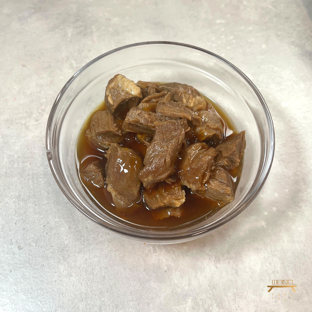 돼지고기 장조림 (완조리) Soy Braised Pork, Jangjorim (Cooked)