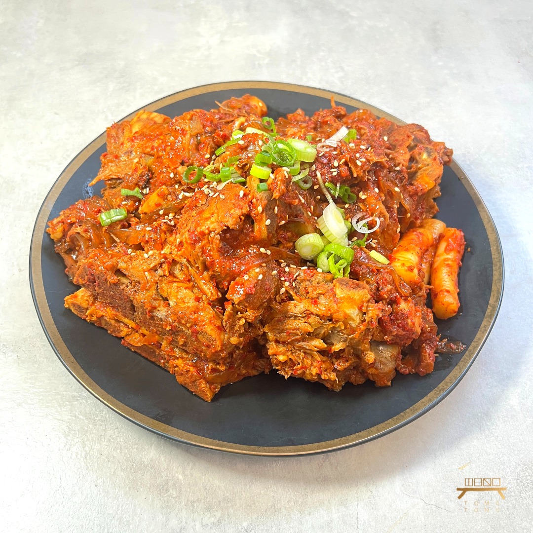 牛胸肉牛骨汤火锅 Spicy Beef Plate in Beef Bone Soup
