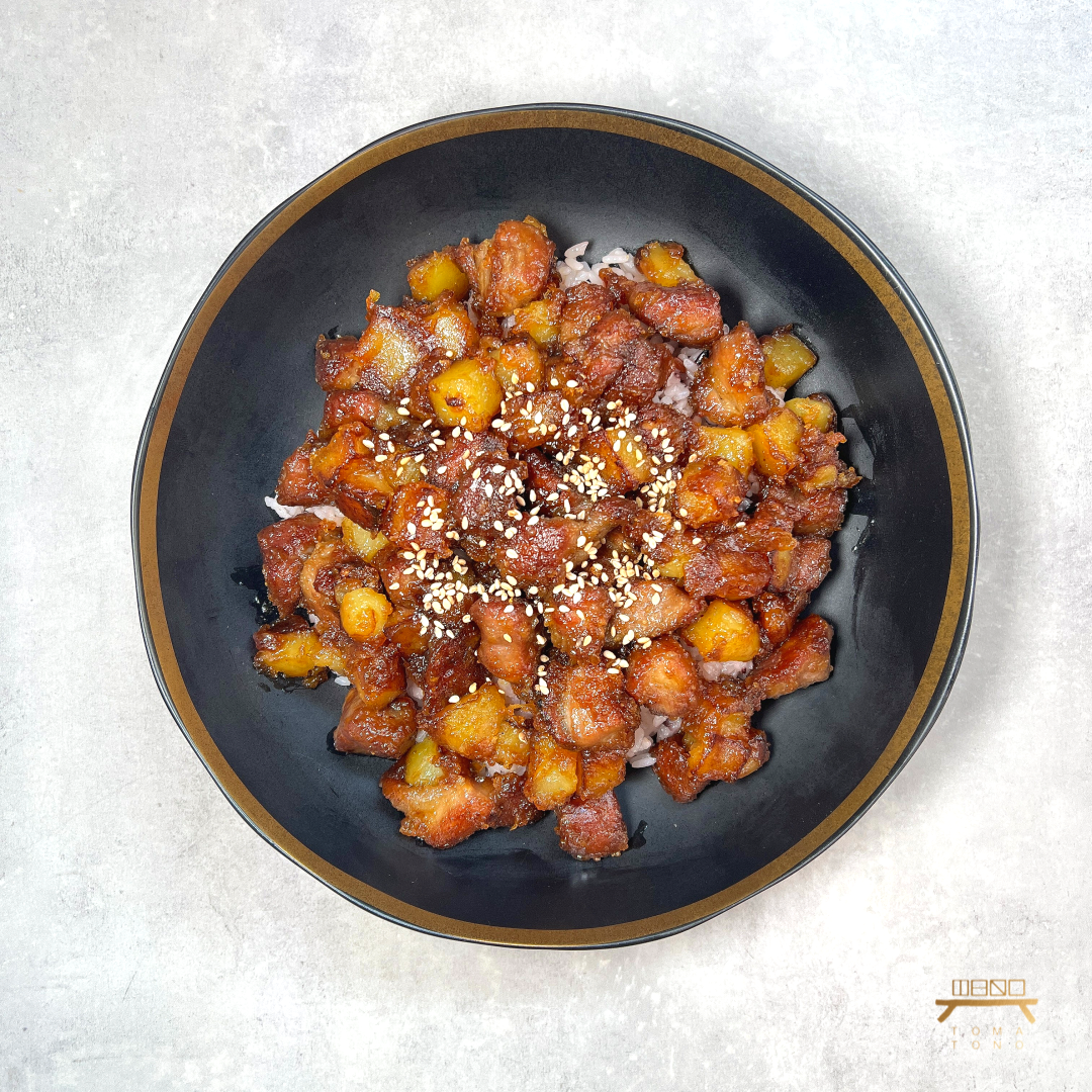 돼지고기 간장조림덮밥 Pork and Potato in Soy Sauce