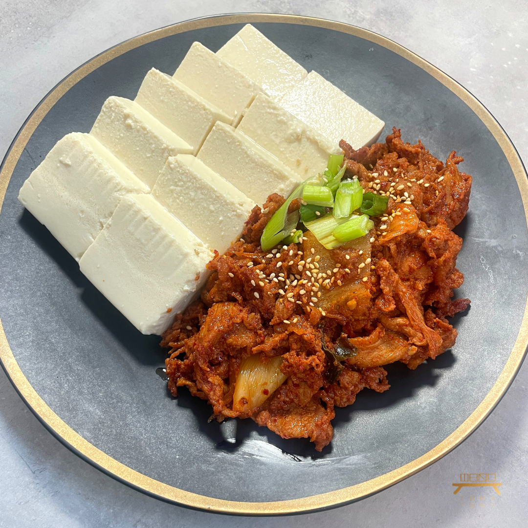 두부 김치제육볶음 Stir-fried Pork and Kimchi with Tofu