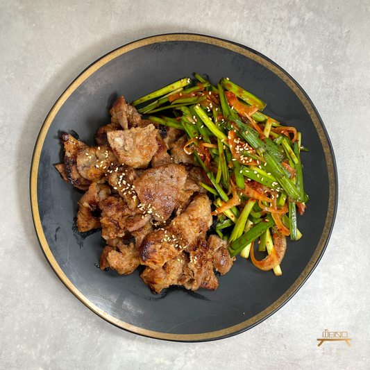 맥적구이 & 부추무침 Soybean Paste Grilled Pork with Chinese Chive Salad