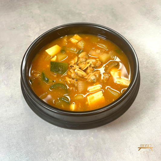 바지락 된장찌개 Soybean Paste Stew with Clams