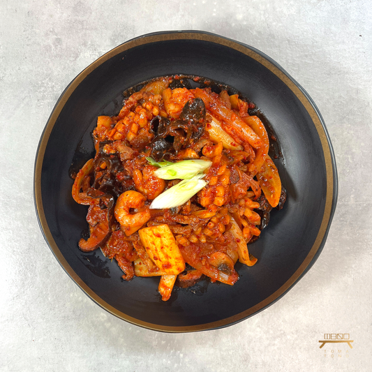 중화비빔밥 Stir-Fried Spicy Seafood Over Rice