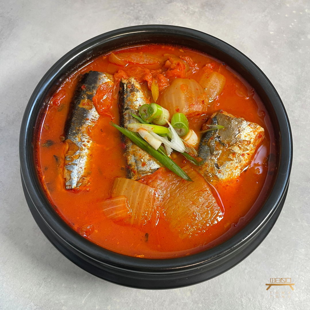 묵은지 꽁치 김치찌개 Saury Kimchi Stew