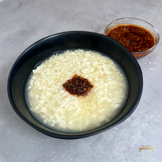 맑은 순두부탕 & 간장양념장 Soft Tofu Soup with Special Soy Sauce