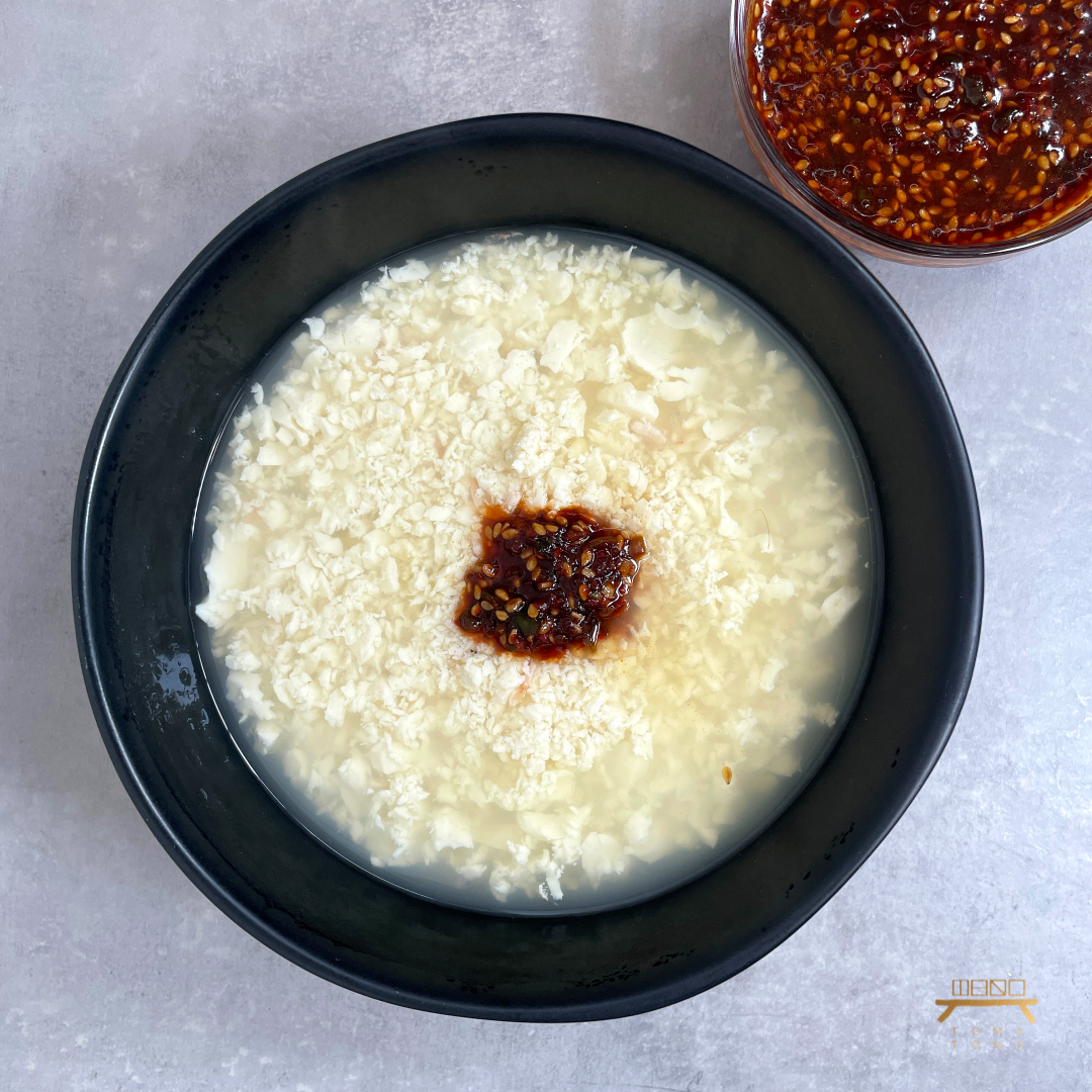 맑은 순두부탕 & 간장양념장 Soft Tofu Soup with Special Soy Sauce