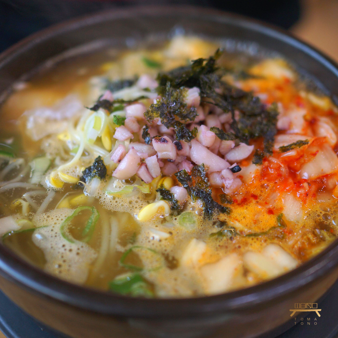 전주식 오징어콩나물국밥 Jeonju St. Squid & Bean Sprout Soup