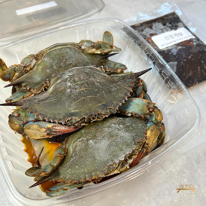 간장게장 MARINATED RAW CRAB IN SOY SAUCE