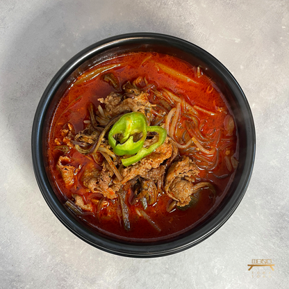 牛胸肉牛骨汤火锅 Spicy Beef Plate in Beef Bone Soup