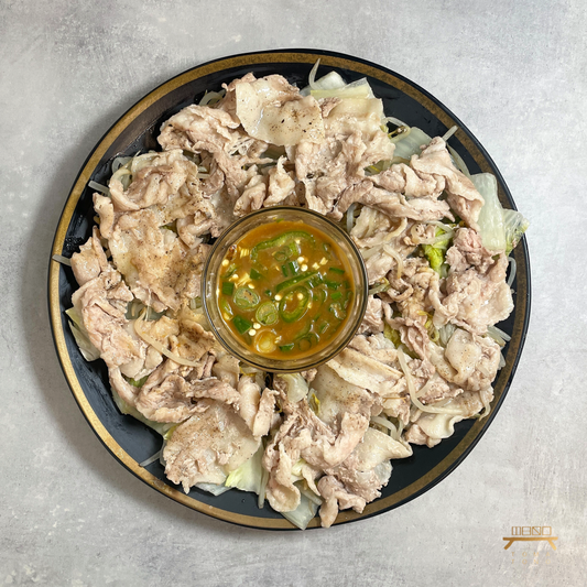 蒸豆芽五花肉片 Steamed Thin Pork Belly with Bean Sprout