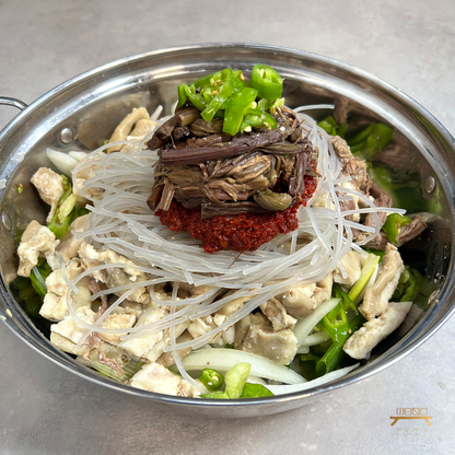 곱창 육개장전골 Spicy Beef and Vegetable Soup with Beef Intestine