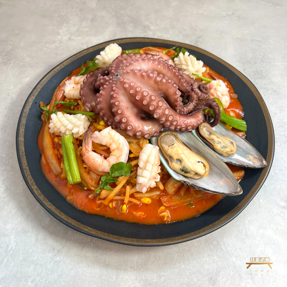 통문어 모듬해물찜 Braised Spicy Octopus and Mixed Seafood