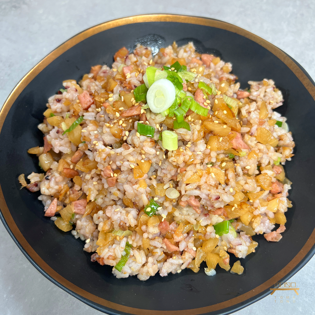 안매운 깍두기햄볶음밥 조리법 Non-spicy Radish Kimchi and Ham Fried Rice Recipe