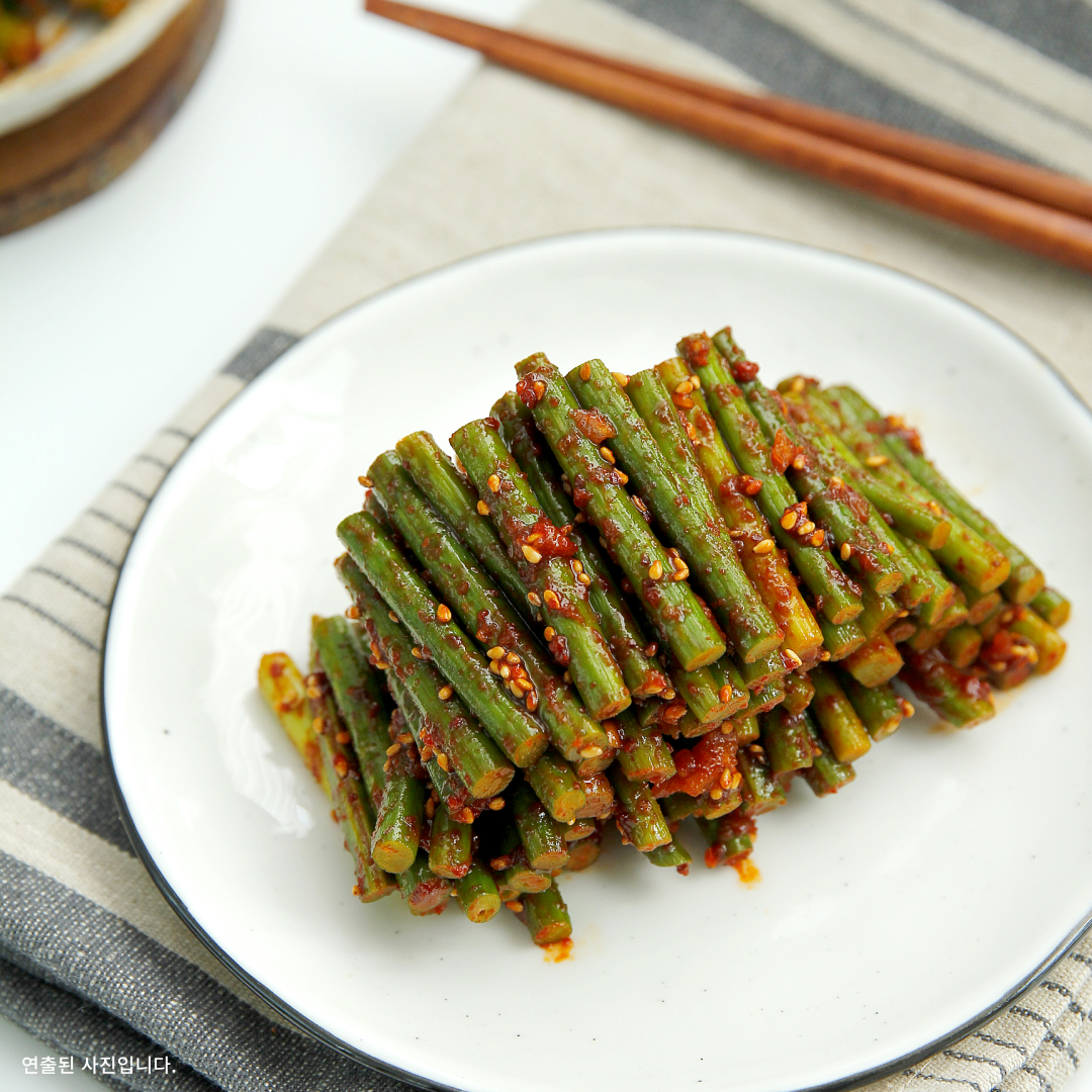 (NEW) 마늘쫑무침 SEASONED GARLIC CHIVES