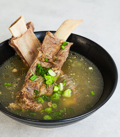 왕왕 갈비탕 KING SIZE BEEF BONE SOUP