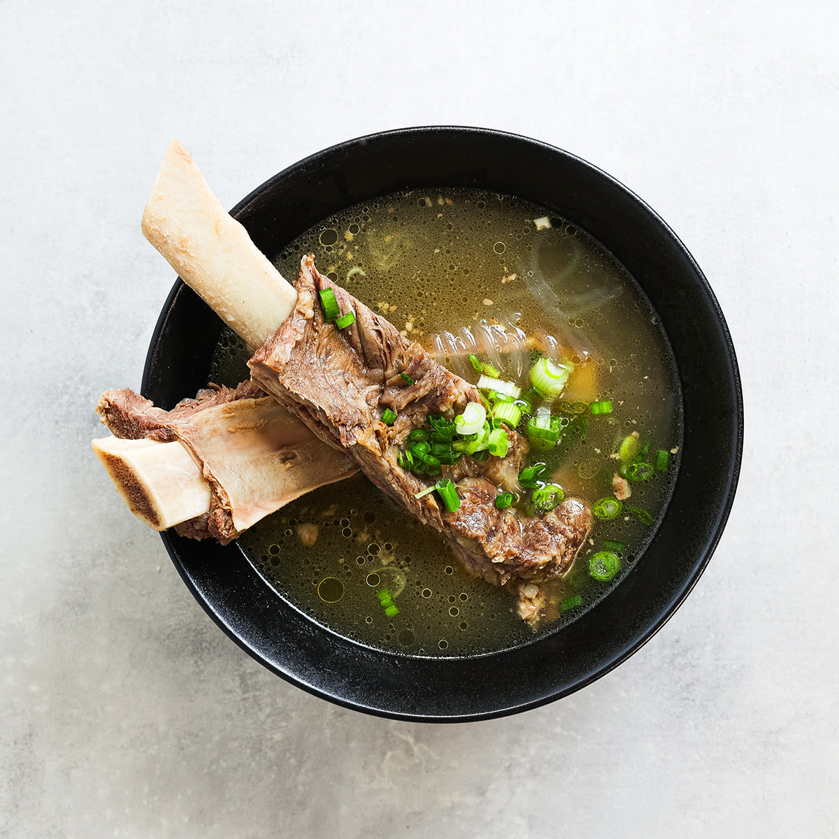 왕왕 갈비탕 KING SIZE BEEF BONE SOUP