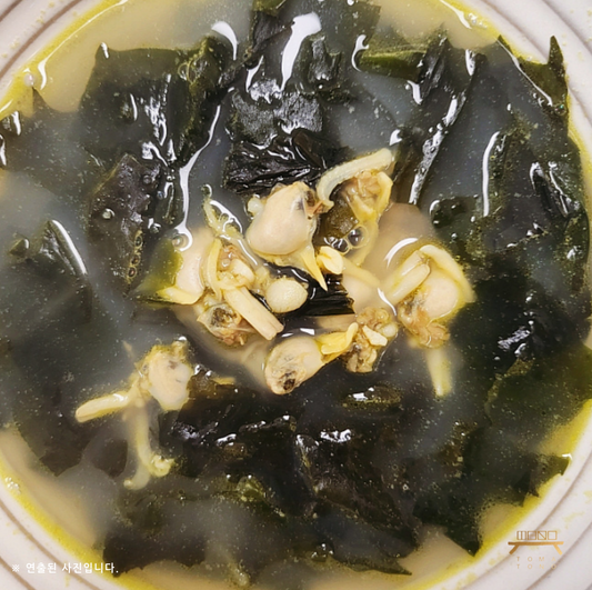 (NEW) 바지락 미역국 (완조리) Clam Seaweed Soup (Cooked)