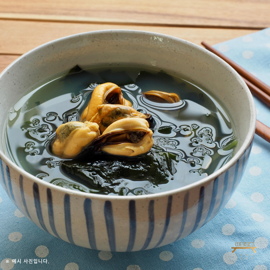 (NEW) 홍합 미역국 (완조리) Mussel Seaweed Soup (Cooked)